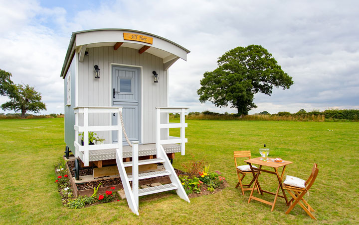 Photo of our Jill Hoot shepherd hut - perfect for self-catering holiday staycations in Norfolk, UK